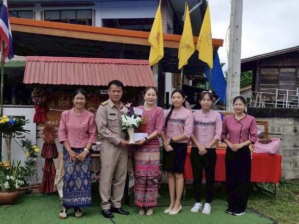  พช.สปบราบ ร่วมพิธีเปิดป้ายผู้ใหญ่บ้านน้ำหลง หมู่ที่ 2 ตำบลสมัย อำเภอสบปราบ จังหวัดลำปาง